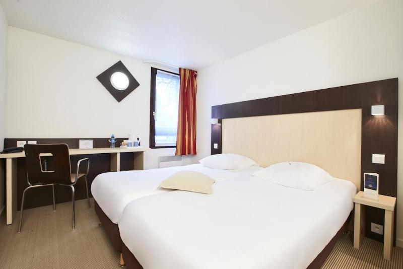 Kyriad Rouen Nord - Mont Saint Aignan Zewnętrze zdjęcie