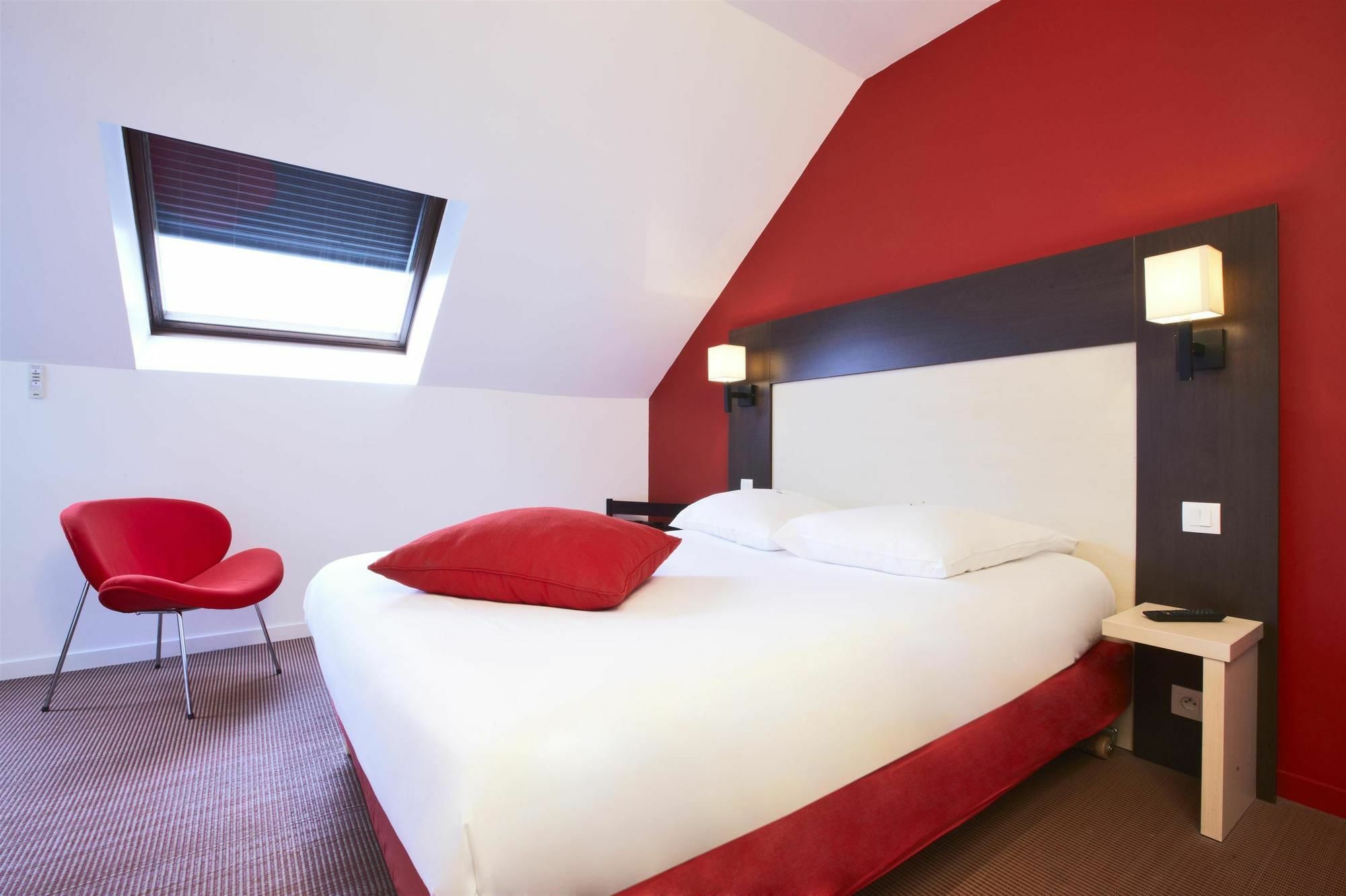 Kyriad Rouen Nord - Mont Saint Aignan Zewnętrze zdjęcie